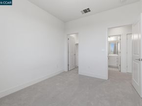 1580 Wright Ave, Richmond CA 94804