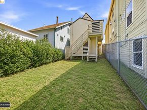 2217 E 24Th St, Oakland CA 94606