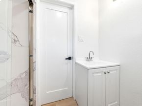 2217 E 24Th St, Oakland CA 94606