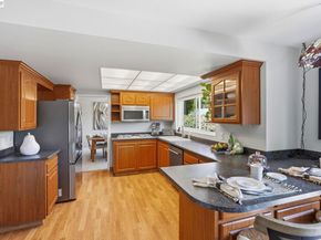 107 Hazelwood Pl, Moraga CA 94556