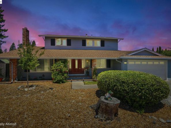 107 Hazelwood Pl, Moraga CA 94556