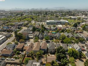 1032 Magnolia St, Oakland CA 94607