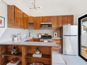 3 Embarcadero 338, Oakland CA 94607