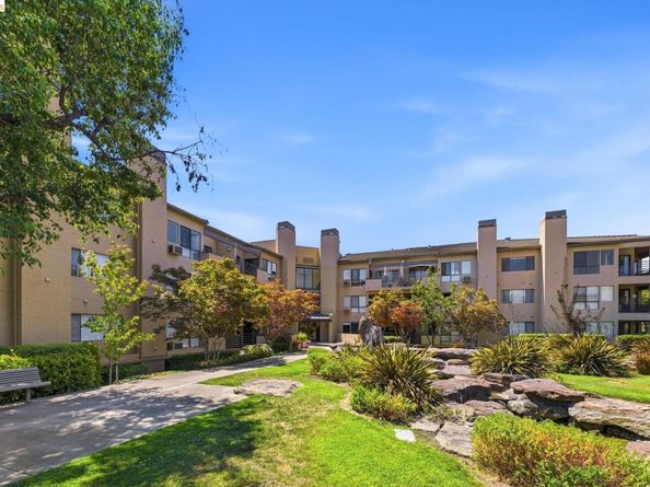 39206 Guardino Dr 302, Fremont CA 94538
