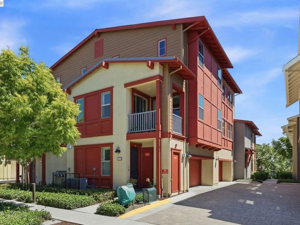 617 Sandalwood Dr 4, Livermore CA 94551