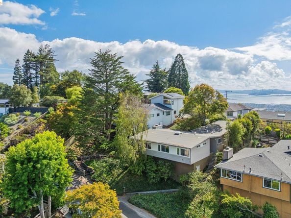 1024 Overlook Rd, Berkeley CA 94708