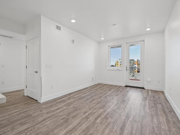 42111 Osgood Rd 414, Fremont CA 94539