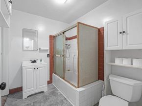 559 Almanza Dr, Oakland CA 94603