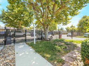 559 Almanza Dr, Oakland CA 94603