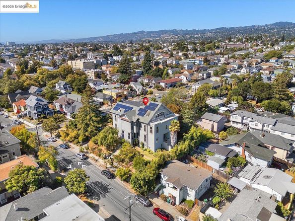 1218 E 21St St, Oakland CA 94606
