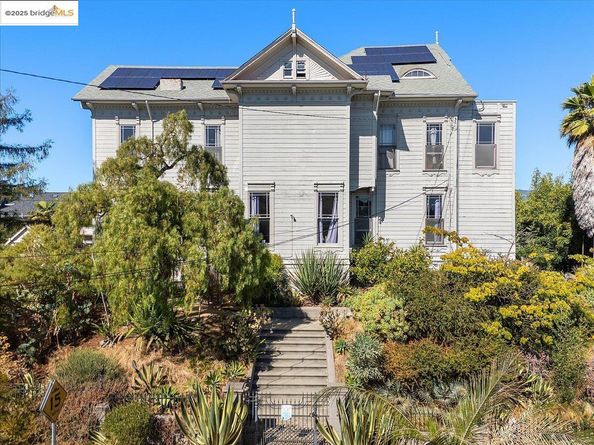 1218 E 21St St, Oakland CA 94606