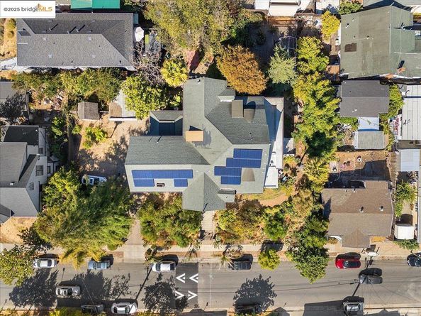 1218 E 21St St, Oakland CA 94606