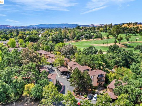 301 Country View Ln, Pleasant Hill CA 94523