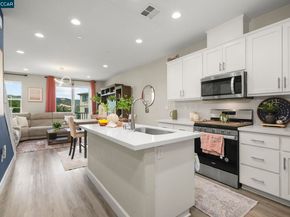 144 Laurel Knoll Dr, Martinez CA 94553