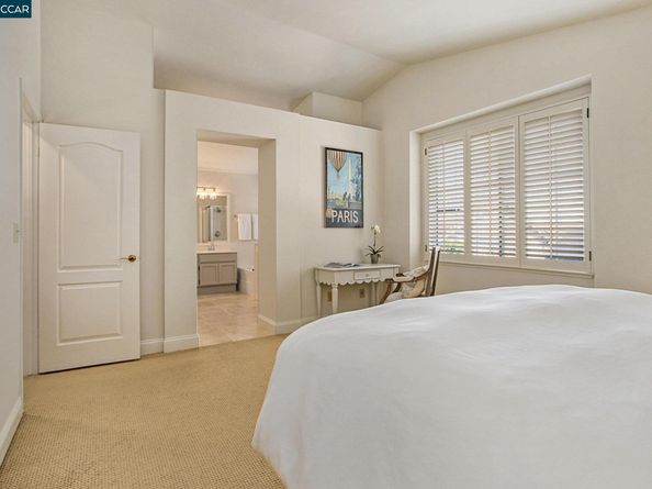 321 Liveoak Ct, Martinez CA 94553