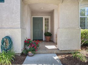 321 Liveoak Ct, Martinez CA 94553