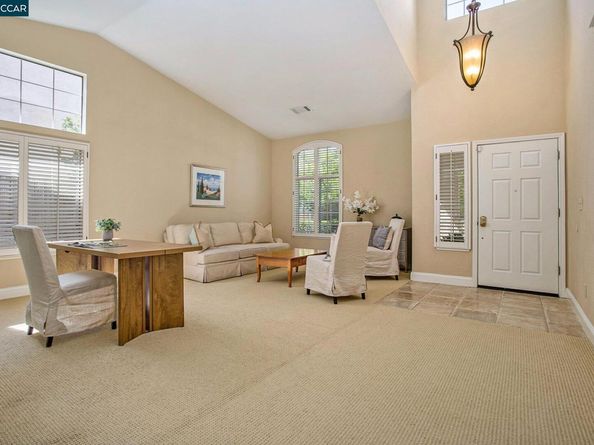 321 Liveoak Ct, Martinez CA 94553
