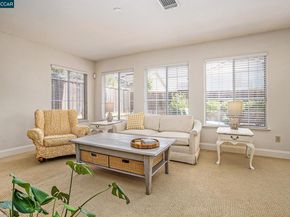 321 Liveoak Ct, Martinez CA 94553