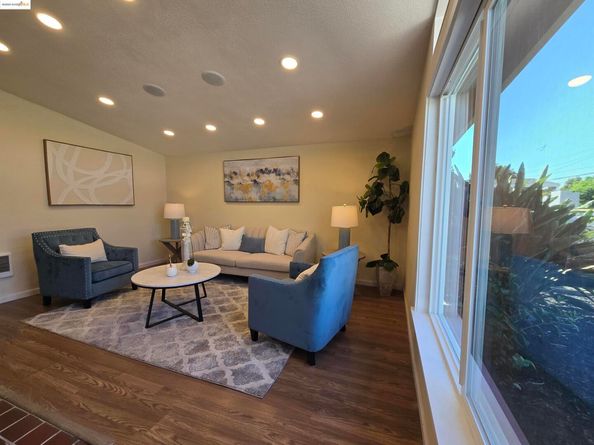 27493 Orlando, Hayward CA 94545