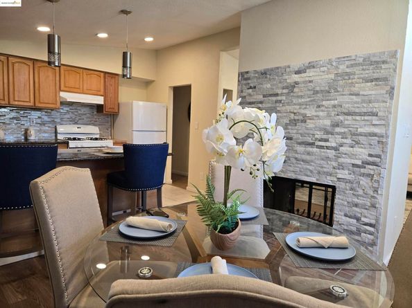 27493 Orlando, Hayward CA 94545