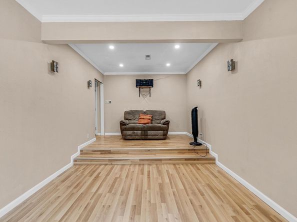 31518 Medinah St, Hayward CA 94544