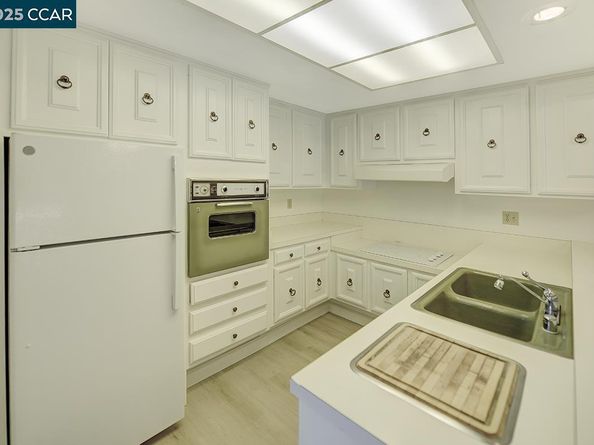 1125 Singingwood Ct 4, Walnut Creek CA 94595