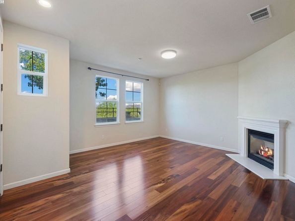 5132 Fioli Loop, San Ramon CA 94582