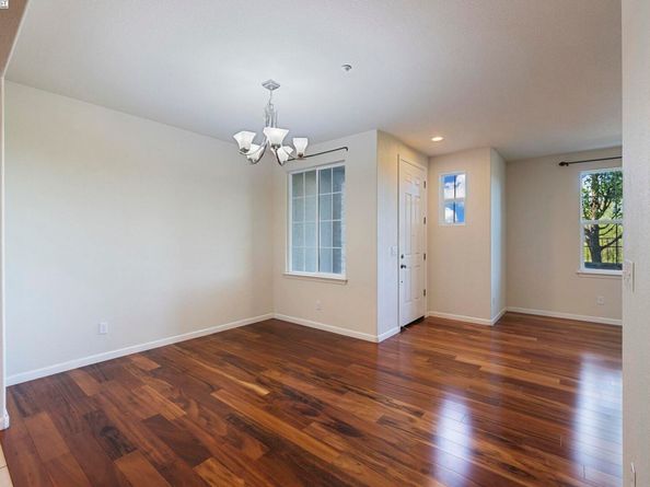 5132 Fioli Loop, San Ramon CA 94582