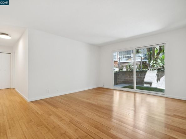 150 Pearl St 122, Oakland CA 94611