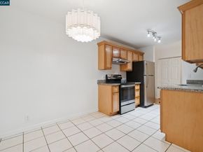 150 Pearl St 122, Oakland CA 94611