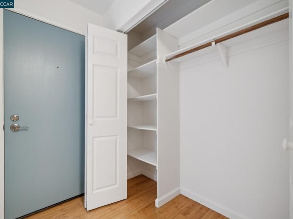 150 Pearl St 122, Oakland CA 94611