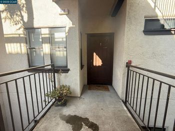 328 N Villa Way