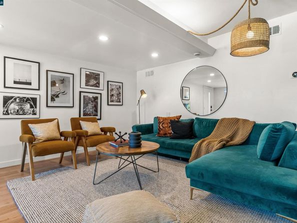 5915 Alhambra Ave, Oakland CA 94611