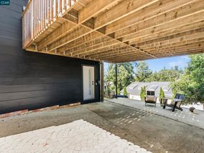 5915 Alhambra Ave, Oakland CA 94611