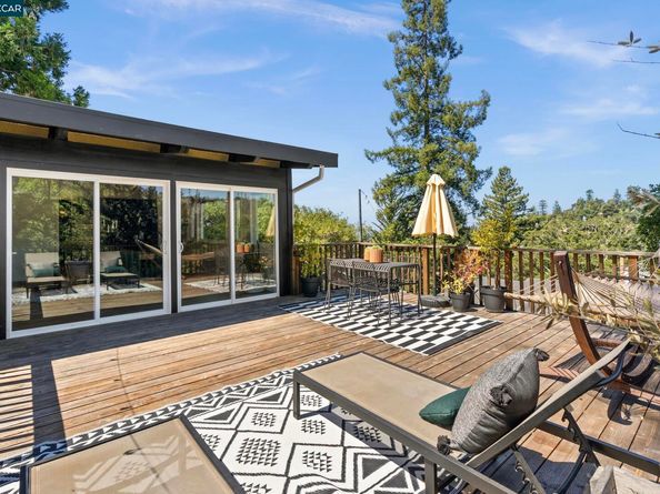 5915 Alhambra Ave, Oakland CA 94611