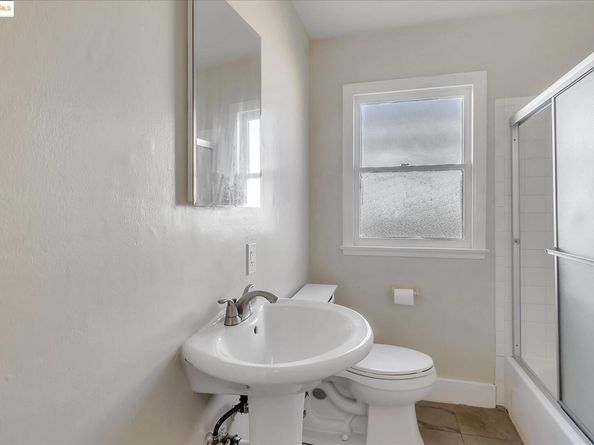 827 chestnut st, Redwood City CA 94063