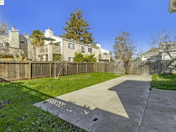 827 chestnut st, Redwood City CA 94063