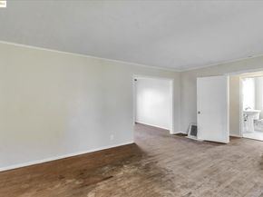 827 chestnut st, Redwood City CA 94063