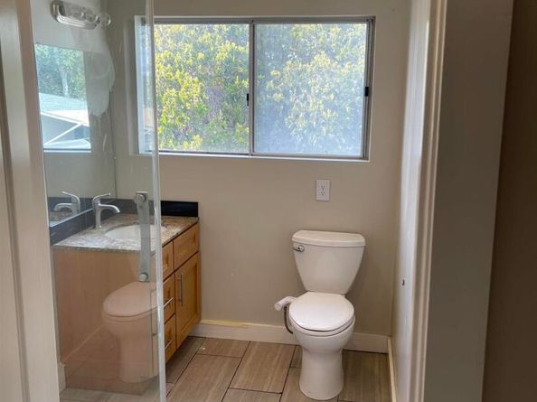 1556 E St, Hayward CA 94541