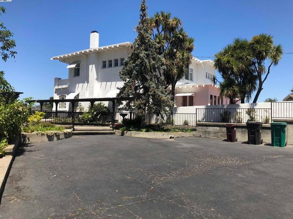 1556 E St, Hayward CA 94541