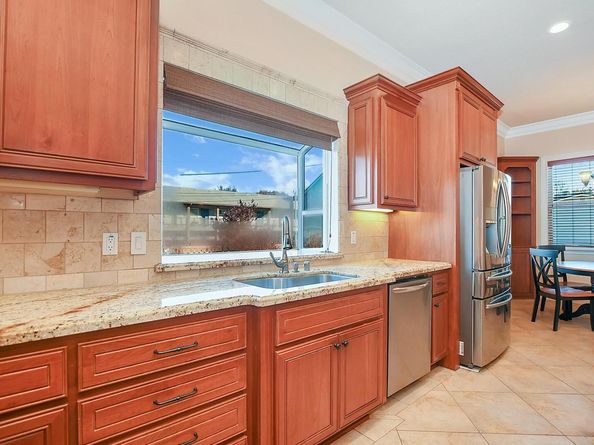 256 Douglas Ln, Pleasant Hill CA 94523