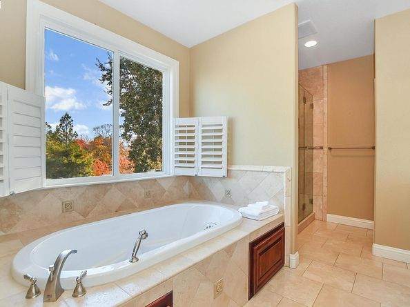 256 Douglas Ln, Pleasant Hill CA 94523