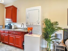 256 Douglas Ln, Pleasant Hill CA 94523