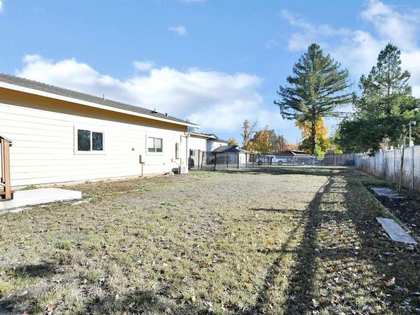 256 Douglas Ln, Pleasant Hill CA 94523