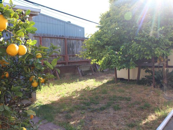 2956 Mckenzie Dr, Richmond CA 94806