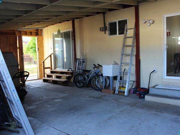 2956 Mckenzie Dr, Richmond CA 94806