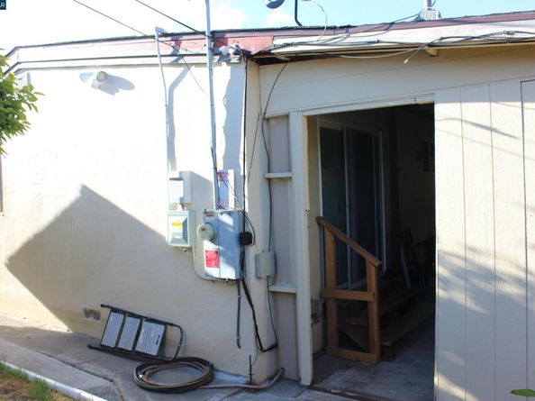2956 Mckenzie Dr, Richmond CA 94806