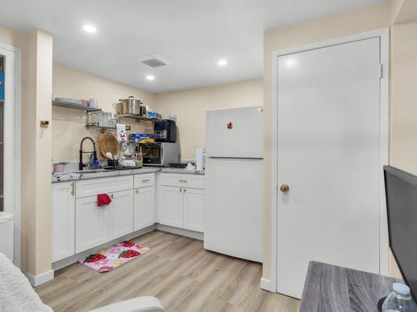 18522 Madison Ave, Castro Valley CA 94546
