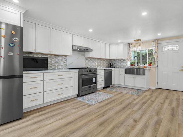 18522 Madison Ave, Castro Valley CA 94546