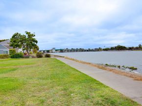3171 Bayview Dr, Alameda CA 94501